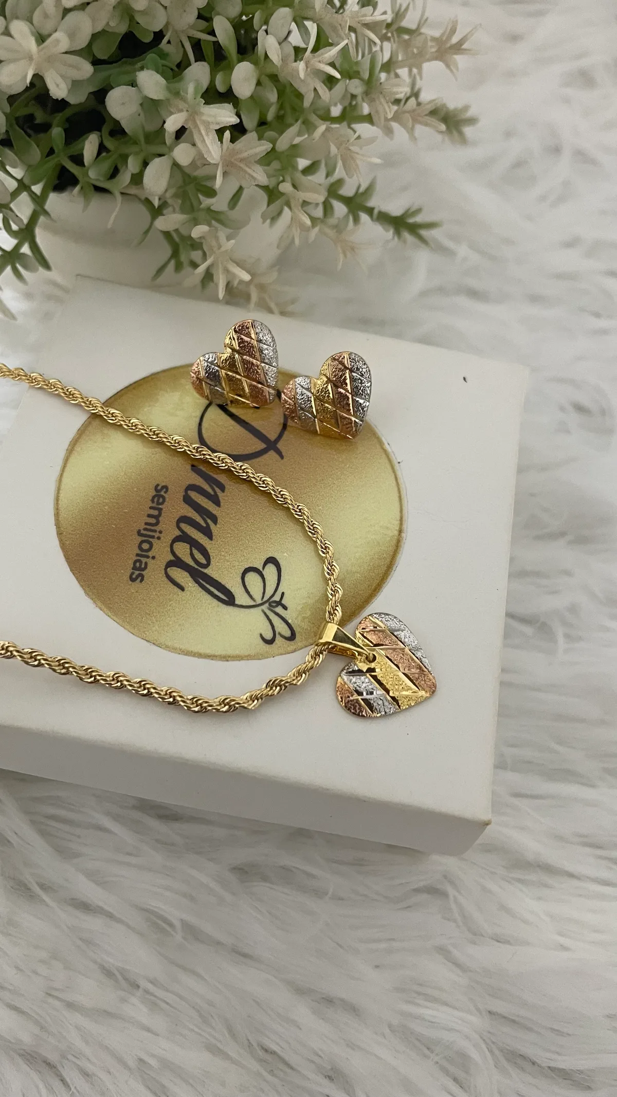 Conjunto tais réplica ouro