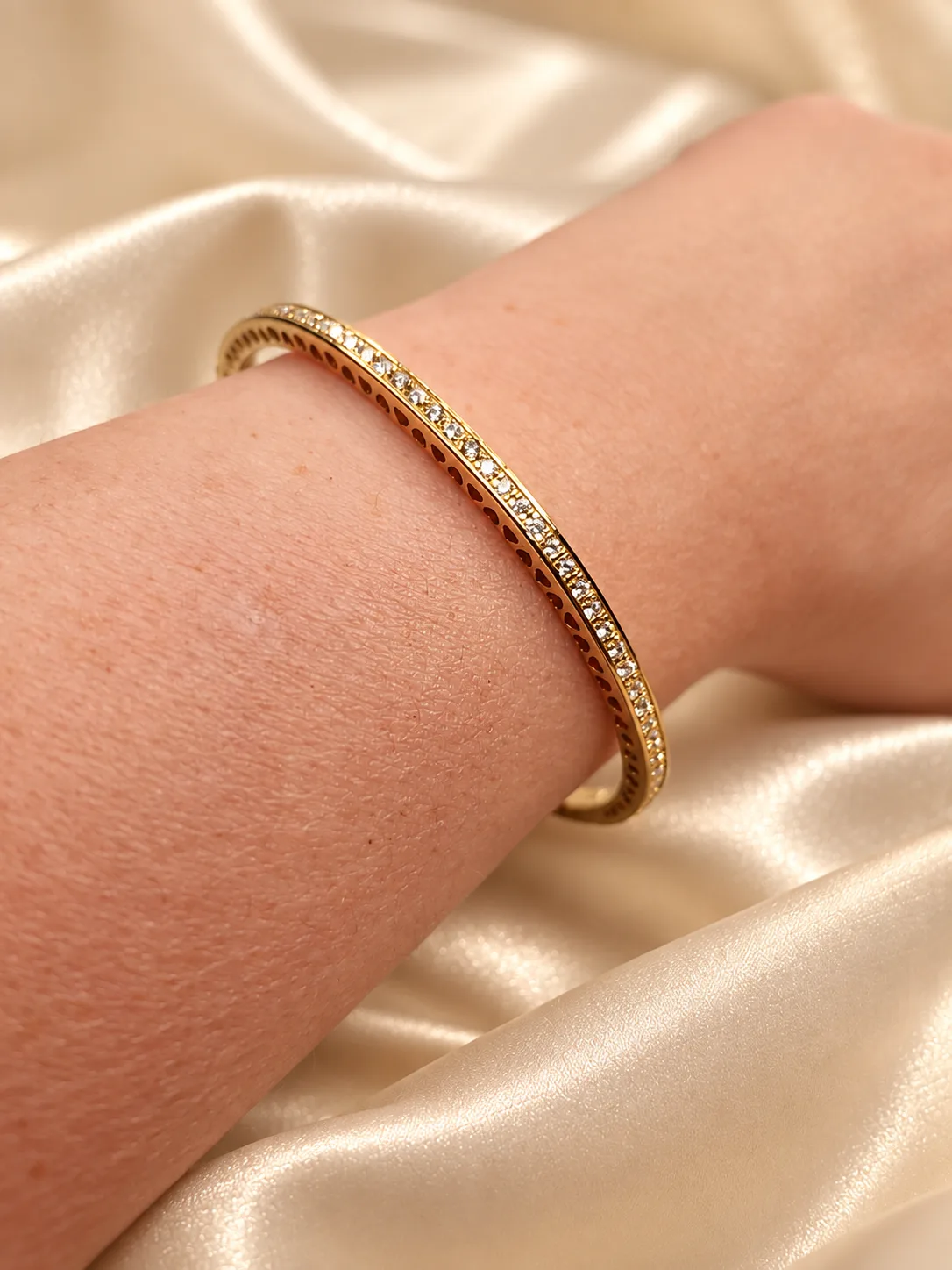 BRAC. DR. LUX DE LOLA