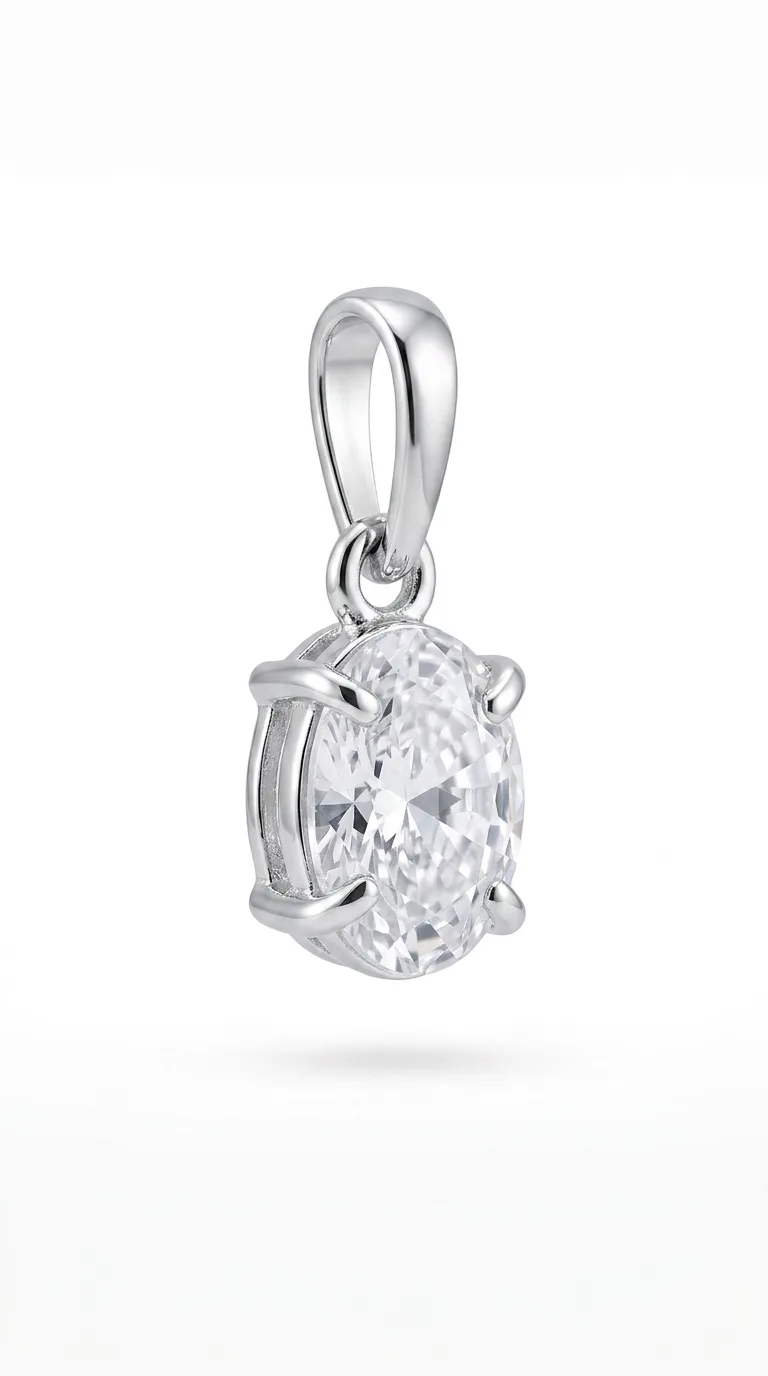 Pingente com pedra cristal oval.